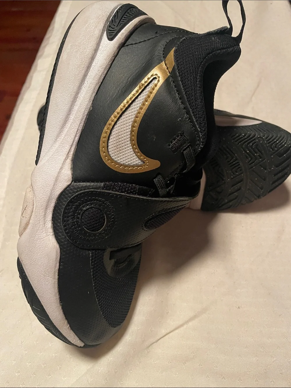 Kids Black and Gold Basketball Sneakers